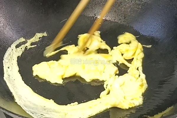 莲藕芹菜蛋炒饭的做法图解5