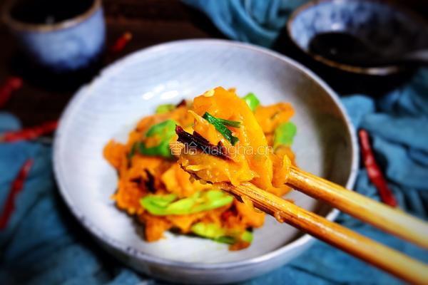 辣椒干炒南瓜的做法图解8