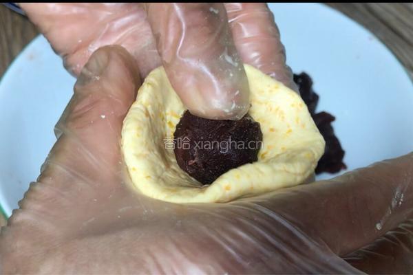 豆沙馅南瓜饼的做法图解7