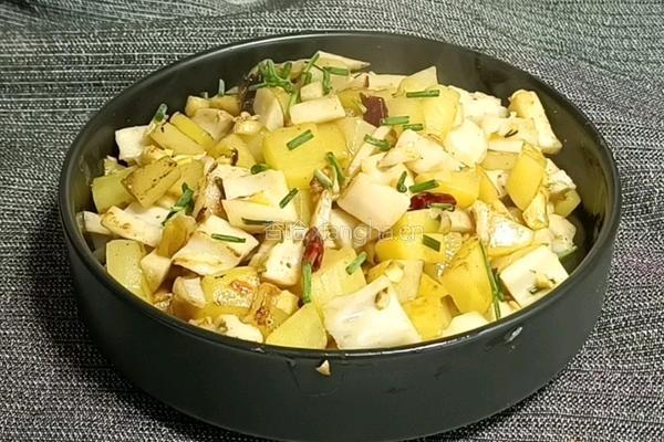 酸辣土豆藕丁的做法图解8