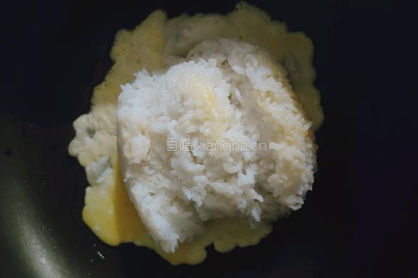 厨房小白的经典料理 蛋炒饭的做法图解4