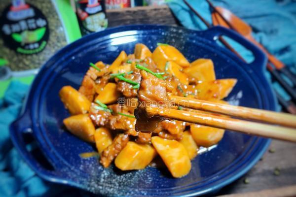 牛肉焖芋头的做法图解12