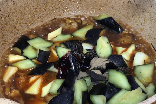 茄子茭白炖肉的做法图解13