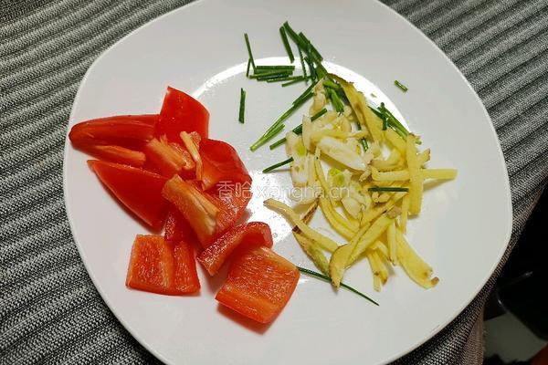荷兰豆炒藕片的做法图解3
