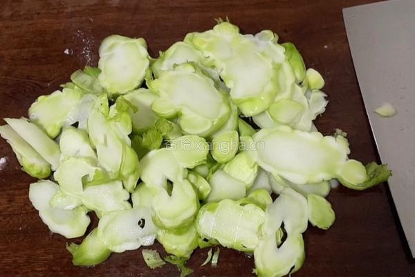 儿菜炒肉片的做法图解1
