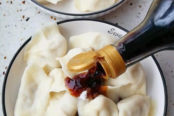油泼饺子的做法图解2