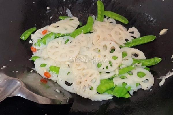 荷兰豆炒藕片的做法图解9