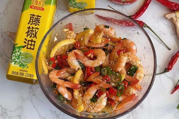 酸辣柠檬虾的做法图解8