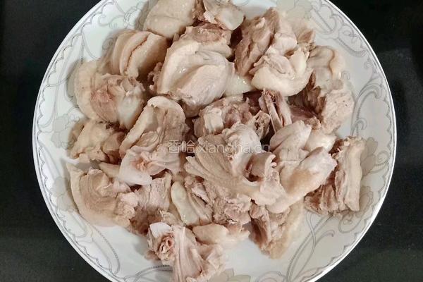 板栗玉米烧鸭的做法图解4