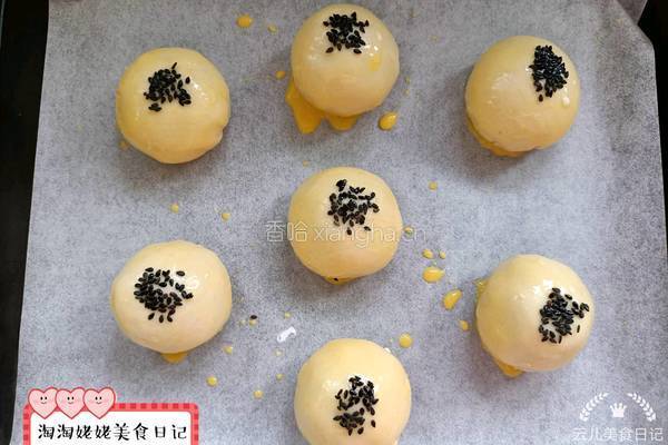 蛋黄酥的做法图解10