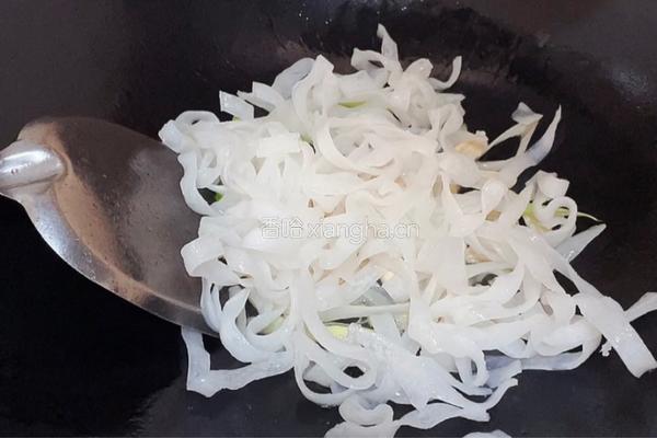 鸡肉丝炒河粉的做法图解5