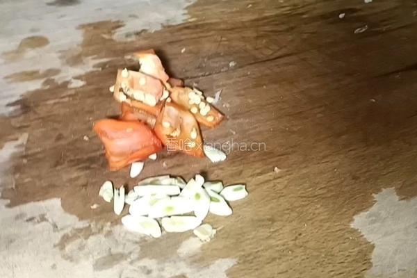 白菜炖肉圆子的做法图解3