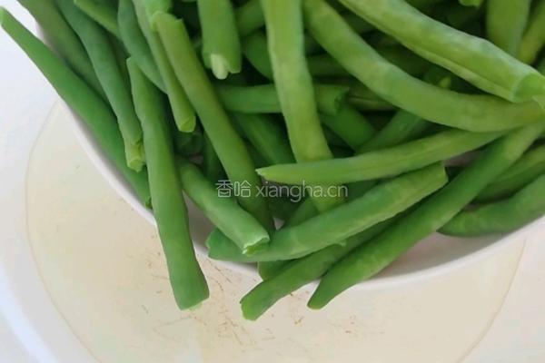 干煸豆角的做法图解3