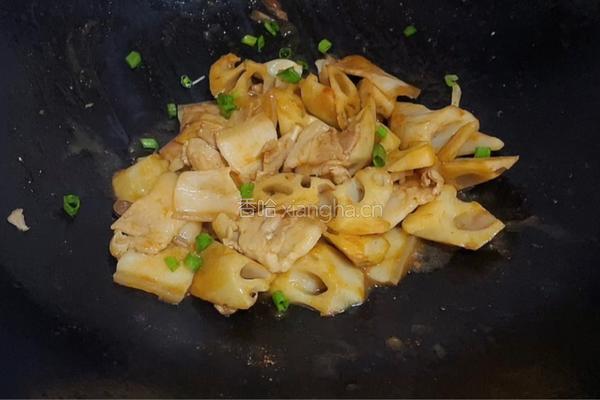 五花肉焖莲藕的做法图解10