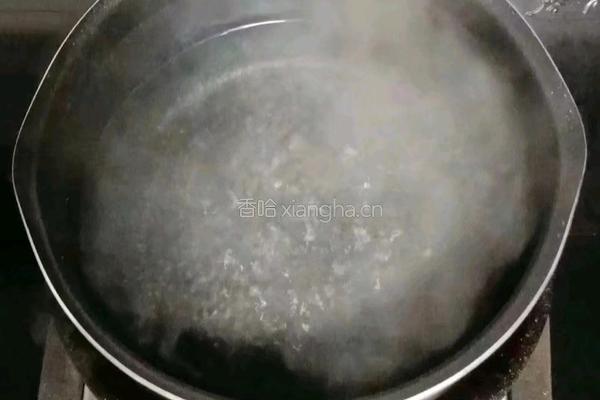 香菇肉酱拌面的做法图解1