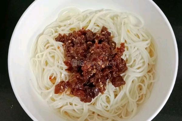 香菇肉酱拌面的做法图解6