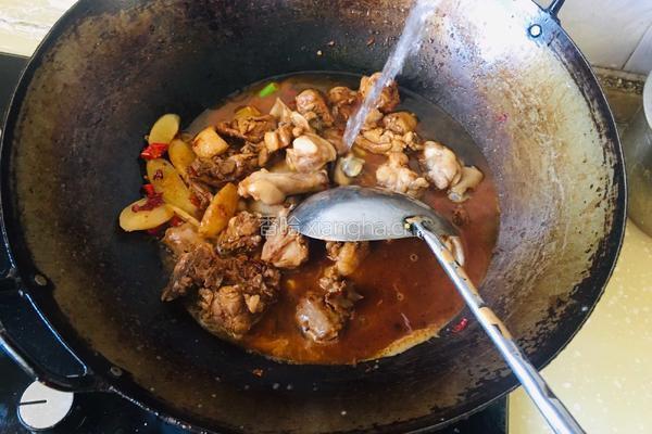 土豆烧仔鸭的做法图解10