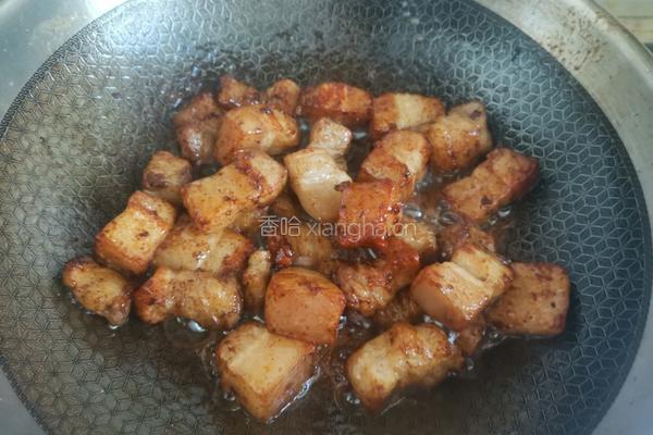 鹌鹑蛋红烧肉的做法图解5