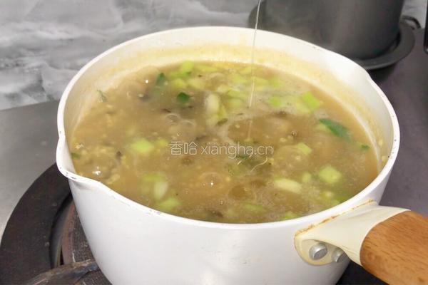 鲜虾木耳小米粥的做法图解10