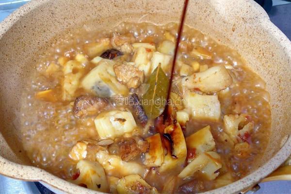 猪肉炖莲藕的做法图解12