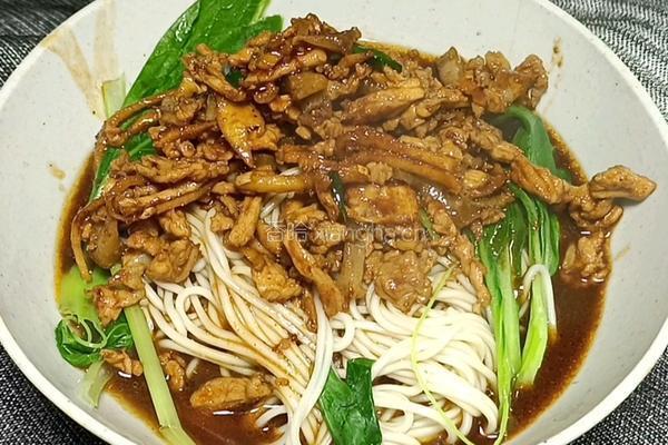 酱肉拌面的做法图解12