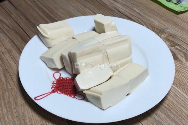 鲜虾豆腐煲的做法图解4