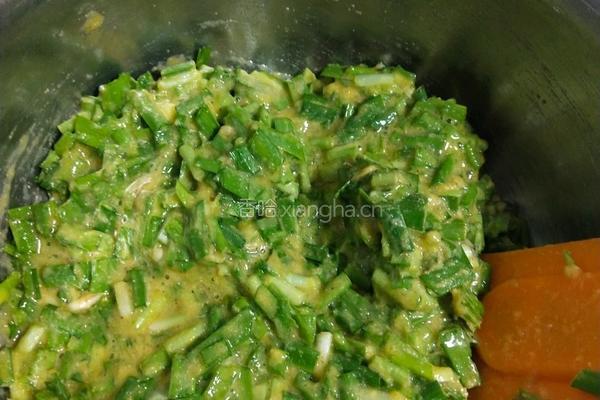 韭菜玉米鸡蛋饼的做法图解3
