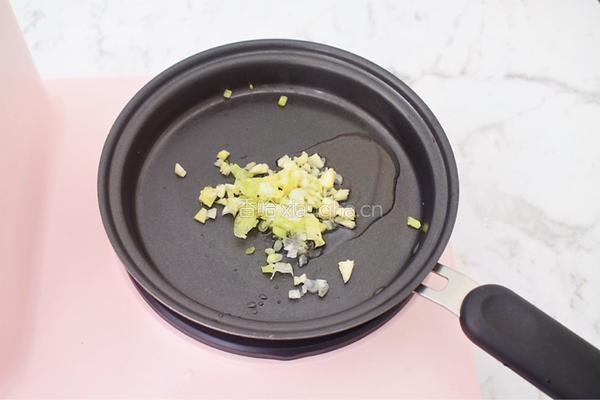 香菇肉酱拌面的做法图解4