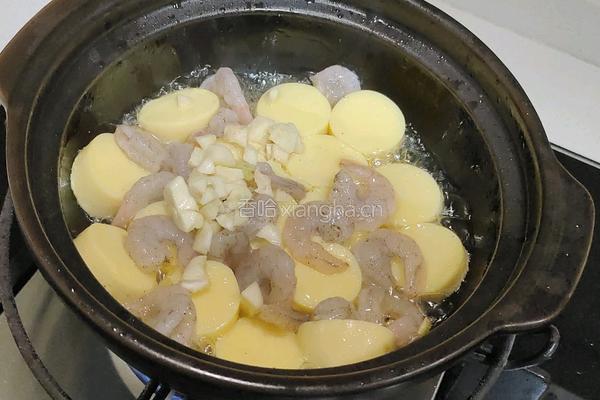 虾仁豆腐煲的做法图解7