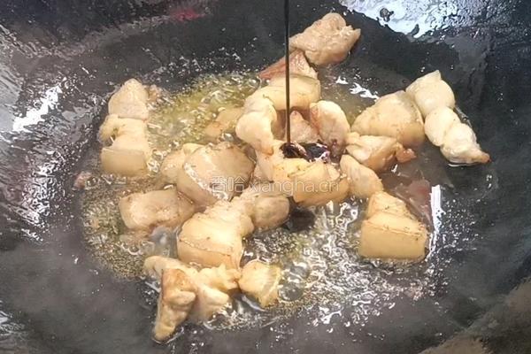 鹌鹑蛋焖肉的做法图解7