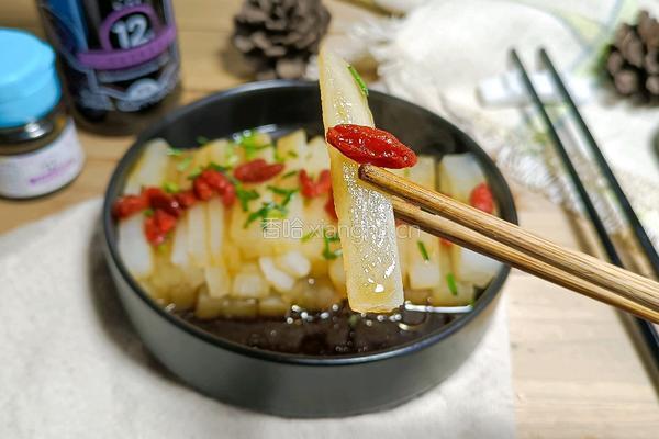 清蒸枸杞萝卜条的做法图解9
