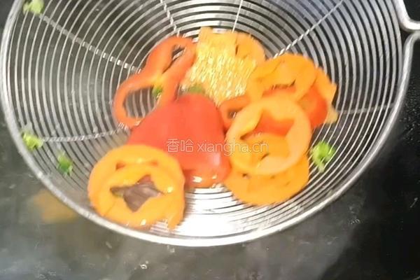 西兰花土豆泥圣诞树的做法图解3