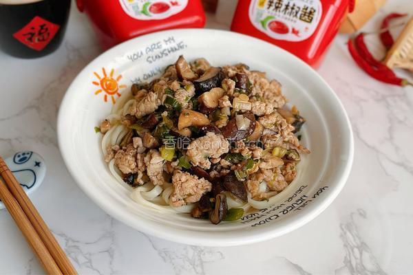 香菇肉末拌面的做法图解11