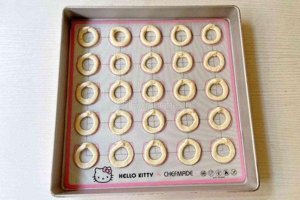 圣诞帽麻薯的做法图解8