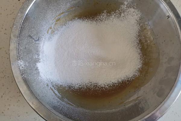 淋面咖啡中空戚风蛋糕的做法图解6