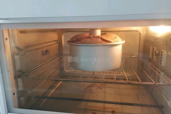 淋面咖啡中空戚风蛋糕的做法图解13