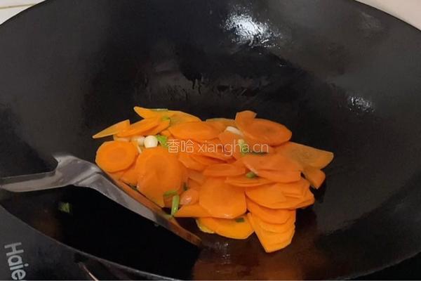清炒胡萝卜的做法图解2