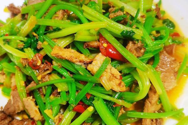 香芹炒卤肉的做法图解6