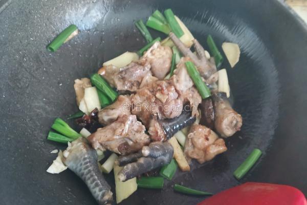 豆角焖花卷的做法图解7