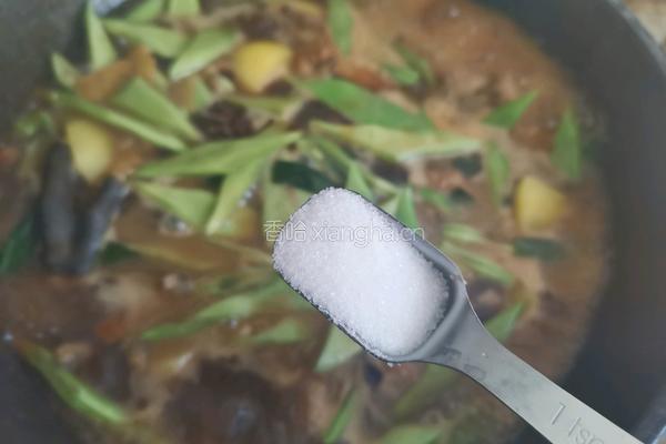 豆角焖花卷的做法图解11