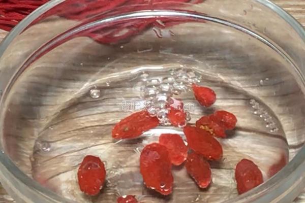枸杞蚝油生菜的做法图解4