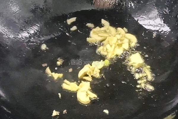 包菜胡萝卜炒鸡蛋的做法图解6
