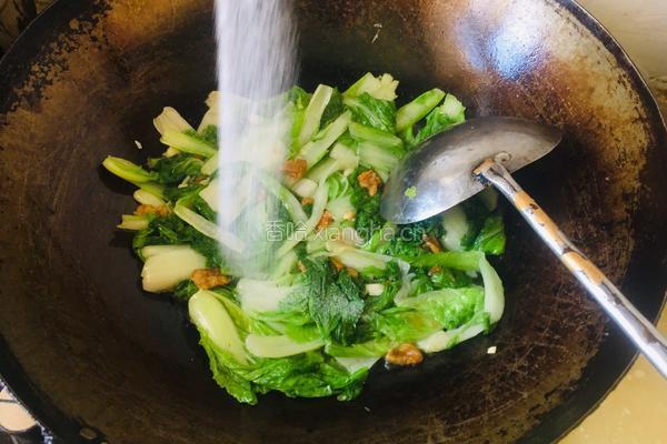 油滋啦炒小白菜的做法图解4