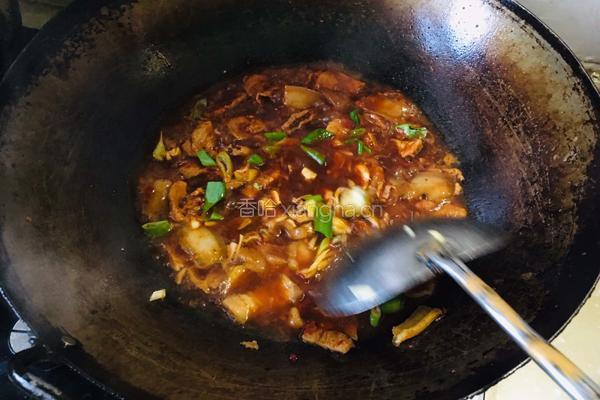 黄豆芽芹菜土豆卤面的做法图解6