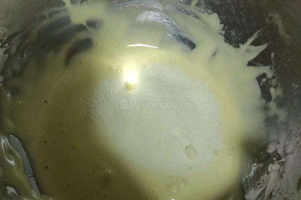 蛋黄溶豆的做法图解2