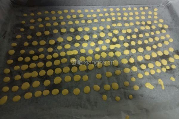 蛋黄溶豆的做法图解4