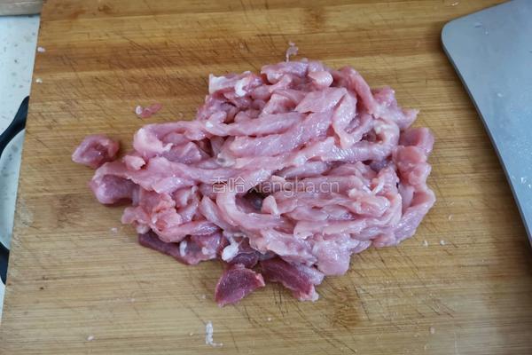 京酱肉丝的做法图解1