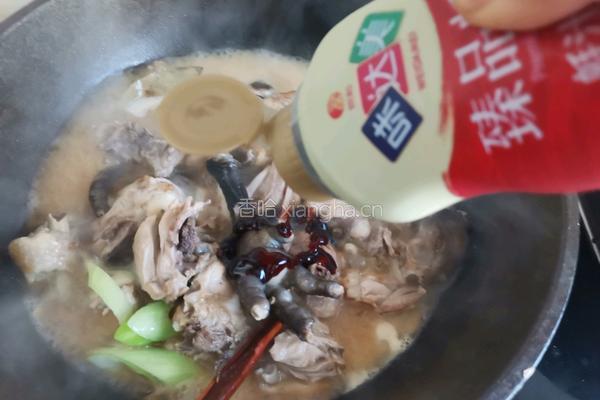 山药焖鸡的做法图解8