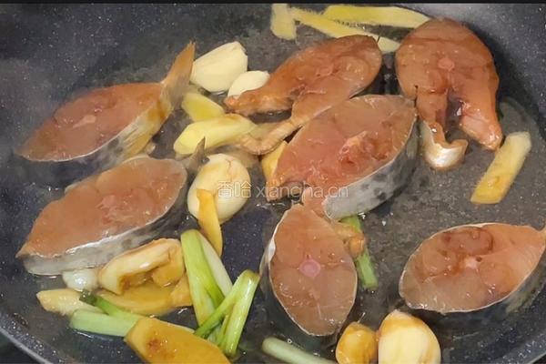 香煎马鲛鱼的做法图解6