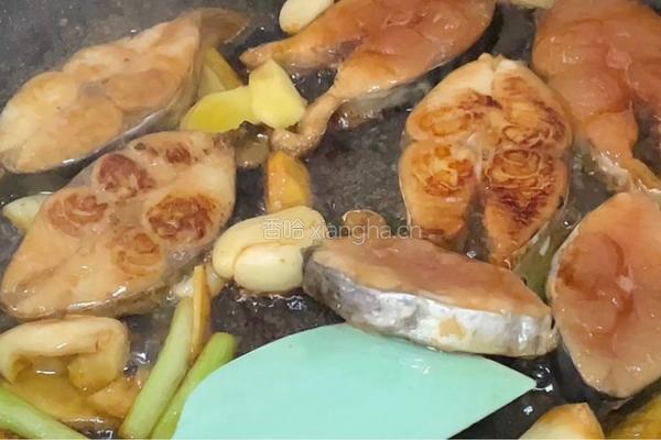 香煎马鲛鱼的做法图解7